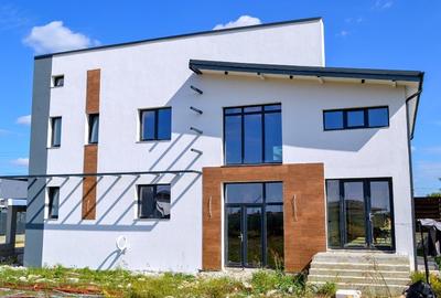 Vilă exclusivistă Balotești – 300 mp utili, 900 mp teren, living 7 m înălțime - 15
