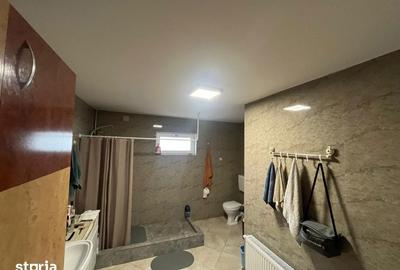Casă cu 4 camere cu Teren 642 Mp în Central - 12