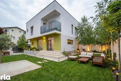 Casă cu 4 camere cu Teren 300 Mp în Ghencea