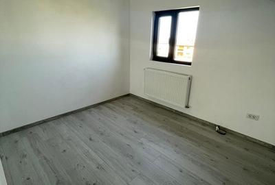 Casă cu 4 camere cu Teren 300 Mp în Central - 15