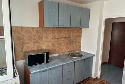 Apartament decomandat în Rahova - 1