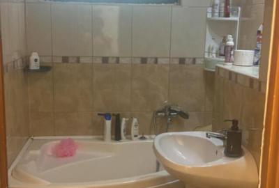 Casă cu 7 camere cu Teren 1200 Mp în Cârcea - 5