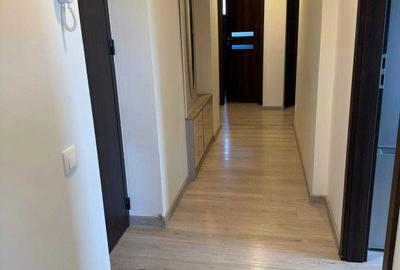 Apartament cu 3 camere decomandat în Central - 1