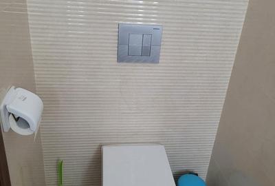 Apartament cu 2 camere decomandat în Tractorul - 3
