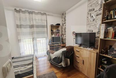 Apartament 3 camere, bloc linistit, parcare cu telecomanda, - 2