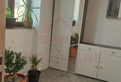 Casă cu 3 camere cu Canalizare în Central - 2