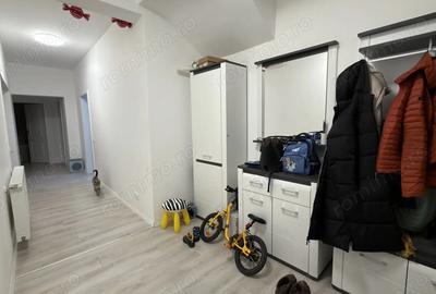 Decomandat. Cu gradina proprie. Mobilat si utilat - 2