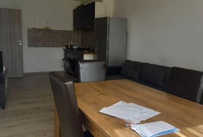 Apartament cu 3 camere decomandat în Central - 1
