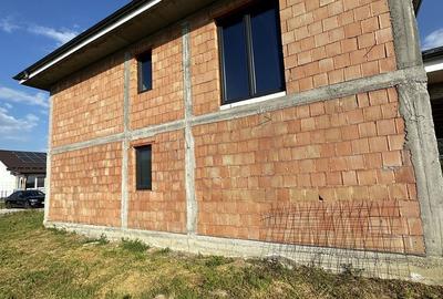 Casă cu 4 camere cu Teren 500 Mp în Budești - 3