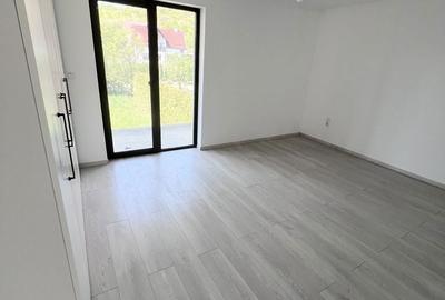 Casă cu 5 camere cu Teren 1200 Mp în Unirea - 13