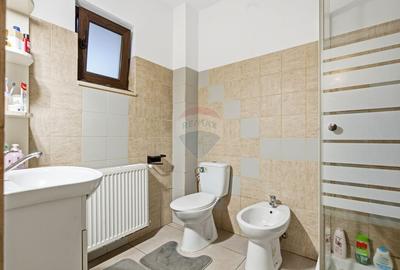 Casă cu 5 camere cu Teren 750 Mp în Orzeni - 11