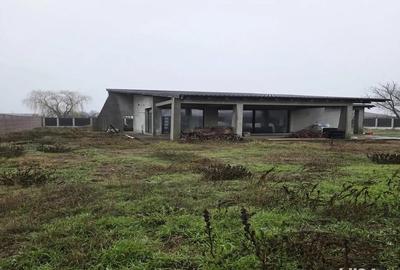 Casă cu 4 camere cu Teren 1700 Mp în Școlilor - 11