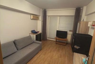Apartament cu 2 camere decomandat în Crângași