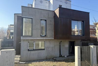 Duplex cu 4 camere cu Canalizare în Borhanci - 3