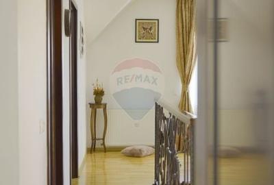 Casă individuală cu 7 camere cu Piscina în Girov - 13