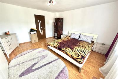Casă cu 4 camere cu Teren 1200 Mp în Roșia - 4