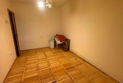 Apartament spațios cu 4 camere – Strada Aurora (lângă Finanțe), etaj 2/4 - 10