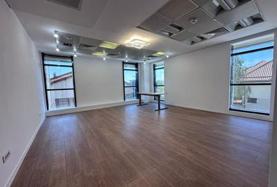 Spațiu comercial, de 200 mp, în Pipera - 2