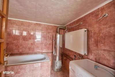Casă cu 3 camere în Pietroasa - 7