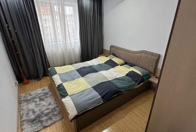 Apartament cu 3 camere decomandat în Ostroveni - 2