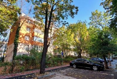 Titan metrou 10 minute mers, Potcoava, foarte curat, 1/4, Intr Badeni - 15