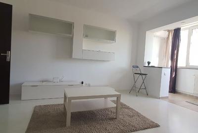 Garsonieră decomandată în Costin Georgian - 2