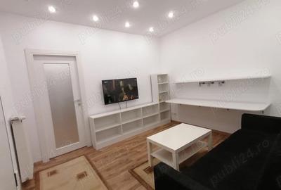 Casa deosebita zona Hotel Marriott - Palatul Parlamentului - Catedrala Mantuirii Neamului Casa deosebita zona Hotel Marriott - Palatul Parlamentului - Catedrala Mantuirii Neamului - 1