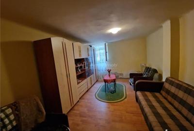 Resita Casa 10 Camere Zona Muncitoresc - 6