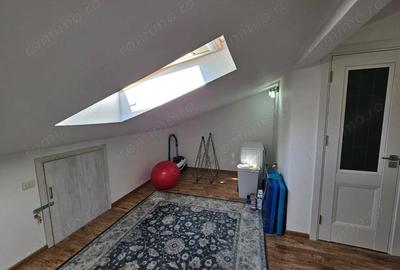 Apartament cu 4 camere decomandat în Central - 8