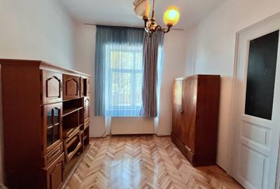 Casă cu 4 camere cu Canalizare în Gruia - 2