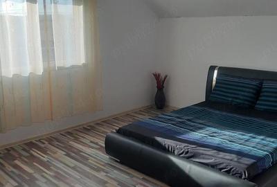 Casă cu 3 camere cu Teren 903 Mp în Central - 2