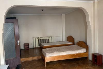 Casă cu 4 camere cu Teren 240 Mp în Central - 5