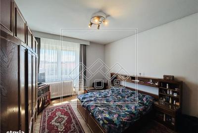 Casă cu 4 camere în Piața Cluj - 16