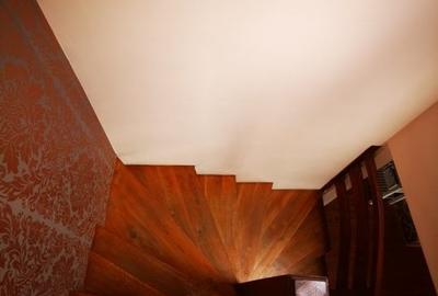Apartament pe 2 niveluri -Central Sinaia - 10