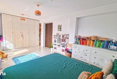 Casă cu 5 camere cu Teren 1500 Mp în Central - 3