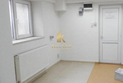 Casă individuală cu 9 camere cu Teren 107 Mp în Moșilor - 2