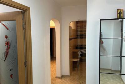 Apartament cu 3 camere situat in zona Astra - 4