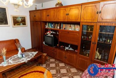 Casă cu 5 camere cu Teren 923 Mp în Niculițel - 9