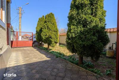 Casă cu 4 camere cu Teren 307 Mp în Central - 1