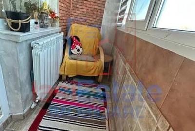 Apartament cu 3 camere decomandat în Albești
