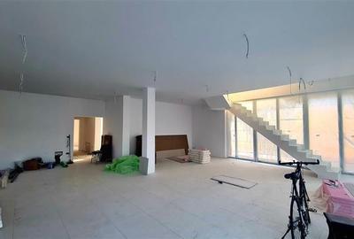 Cladire comerciala 563 mp utili, pozitie excelenta la bulevard - 1
