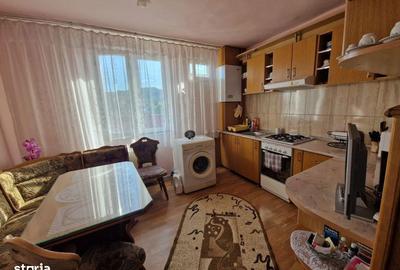 Apartament cu 3 camere decomandat în Central - 1