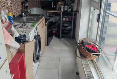 Apartament cu 2 camere decomandat în Titan
