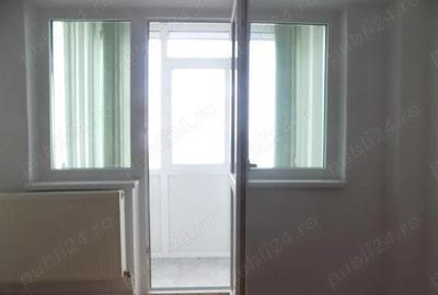 Apartament cu 3 camere decomandat în Viziru 3 - 2