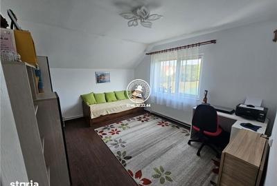 Casă cu 5 camere cu Teren 1196 Mp în Aroneanu - 9