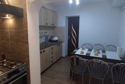 Apartament cu 3 camere în Central - 2