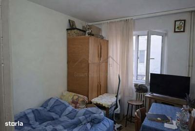 Apartament cu 3 camere semidecomandat în Dacia - 3