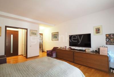 Apartament spatios cu 4 camere, 3 bai | 250mpc | 2 garaje - 9