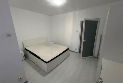 Garsonieră decomandată, mobilată în Fizicienilor