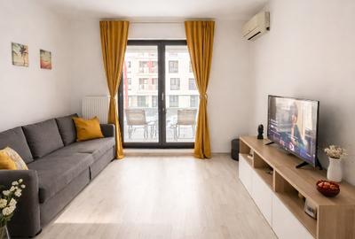 Apartament cu 3 camere semidecomandat, mobilat în Lujerului